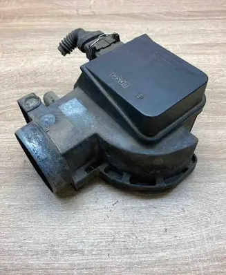 Volvo S70 V70 V70 XC Throttle valve 1275245 0281002074