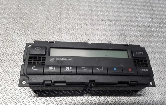 Volkswagen PASSAT B5.5 Climate control unit