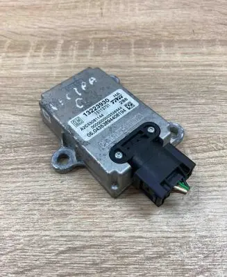 Opel Vectra C ESP acceleration yaw rate sensor 13223930 15113701 A2C53081144