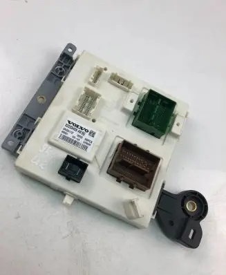 Volvo S90, V90 Fuse module 32233459AB