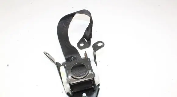 Mercedes-Benz CLK A209 C209 Rear seatbelt A2098680214