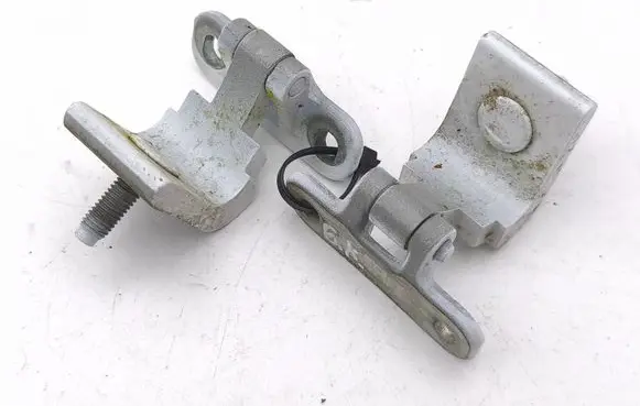 Audi A3 8Y Tailgate/trunk/boot hinge 