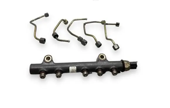 Citroen C4 I Picasso Fuel main line pipe 9684753080