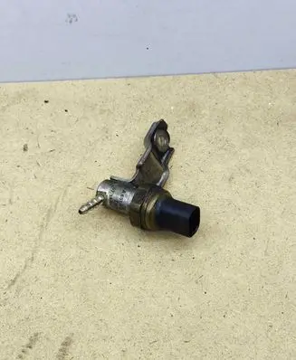 Mercedes-Benz C W204 Fuel pressure sensor A6510701381