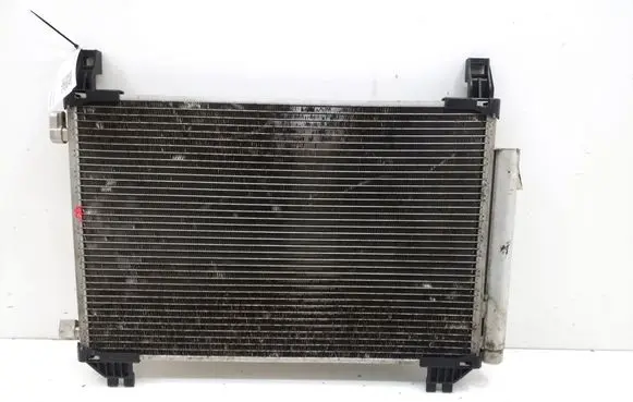 Toyota Yaris A/C cooling radiator (condenser)
