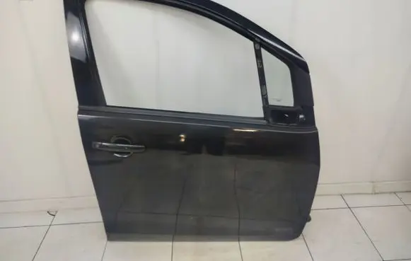 Suzuki Splash Front door 