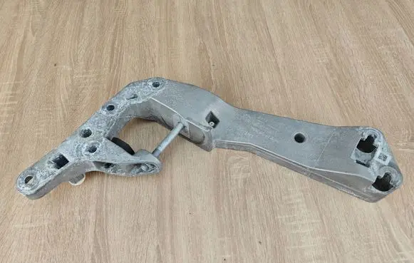 BMW X6 G06 Gearbox mounting bracket 8486998