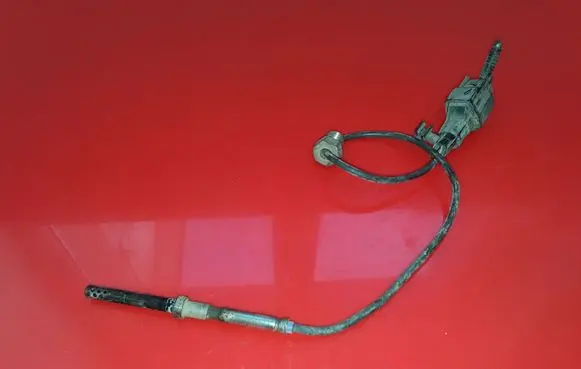 Volvo XC90 Exhaust gas temperature sensor 30729648A