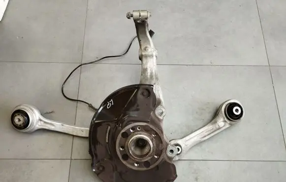 Mercedes-Benz S W222 Front wheel hub A2223321901