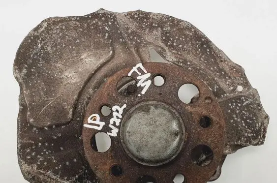Mercedes-Benz E W212 Front wheel hub