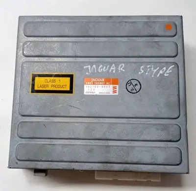 Jaguar S-Type Navigation unit CD/DVD player XR8310E887AE