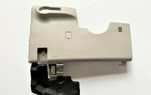 Chrysler Pacifica Dashboard lower bottom trim panel 6AL75PD2AD 68253314AB 6EL32PD2AA