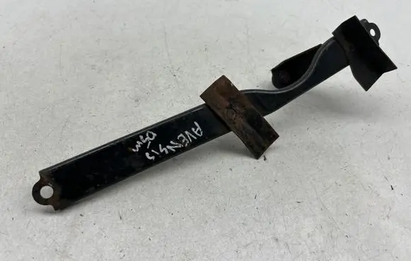 Toyota Avensis T250 Battery bracket 