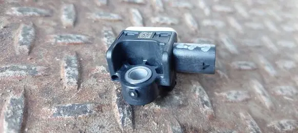 Dodge Durango Airbag deployment crash/impact sensor A1668210151 56054085AA
