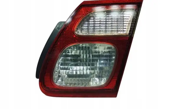 Nissan Almera N16 Tailgate rear/tail lights