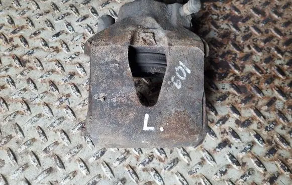 Skoda Octavia Mk2 (1Z) Front brake caliper