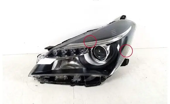 Toyota Yaris Headlight/headlamp