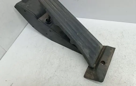 BMW 1 E81 E87 Accelerator throttle pedal 6772646 35426772646
