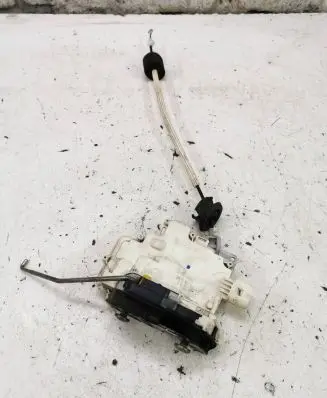 Audi A6 S6 C6 4F Front door lock 4F1837016