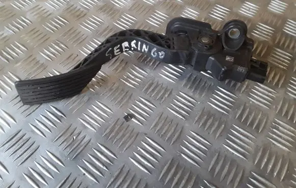 Chrysler Sebring (JS) Accelerator throttle pedal 04891586AB