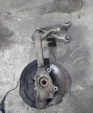 Audi A6 S6 C6 4F Front wheel hub spindle knuckle 4F0258