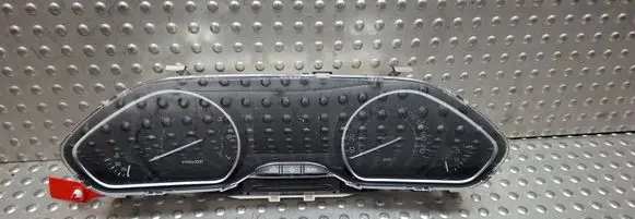 Peugeot 208 Speedometer (instrument cluster) S25053043 9800654580
