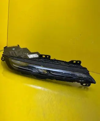 BMW 7 G70 Headlight/headlamp 9879935-11