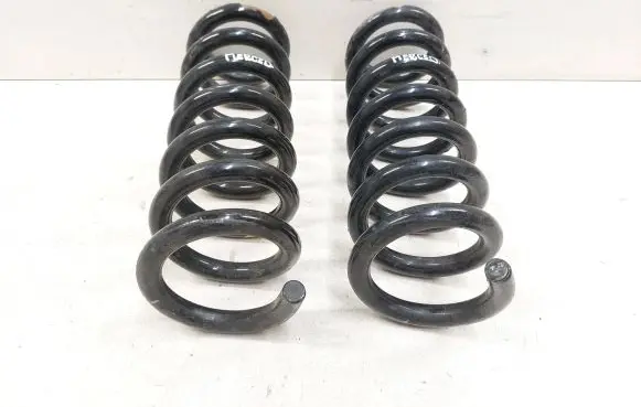 Mercedes-Benz E C207 W207 Rear coil spring