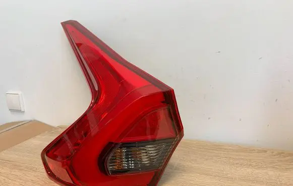 Mitsubishi Eclipse Cross Rear/tail lights 8330B011