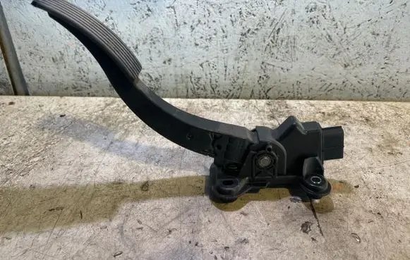 Mitsubishi Lancer X Accelerator throttle pedal MN101544 08094A1AX0354