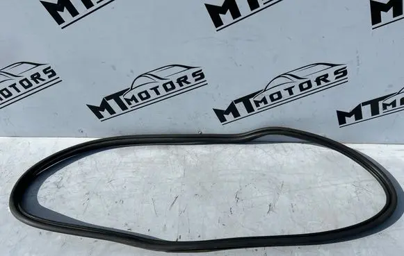 Volvo V40 Seal rubber (tailgate) 