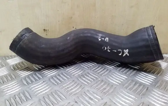 Volvo V70 Intercooler hose/pipe 30680218