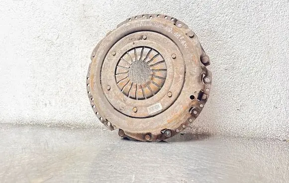 Opel Insignia A Pressure plate 55570369