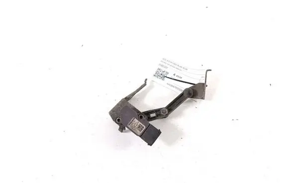 Volvo XC60 Rear air suspension level height sensor 31681287