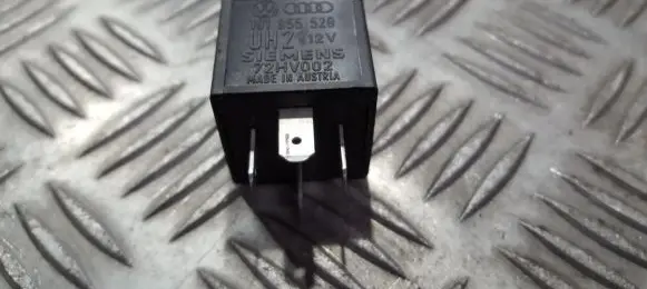 Volkswagen Golf II Other relay 191955529