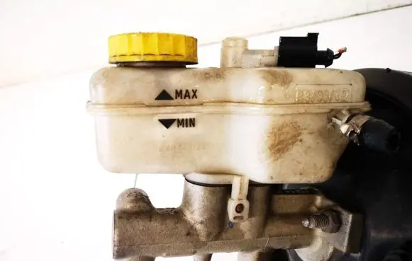 Volkswagen Fox Master brake cylinder