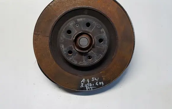 Rear wheel hub