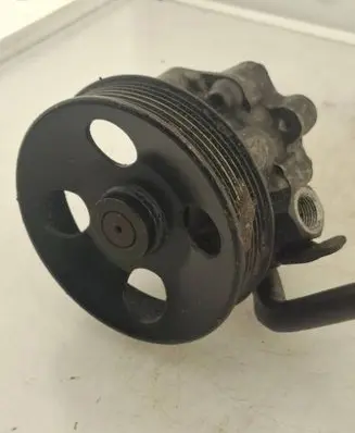 KIA Carens I Power steering pump 0K2KC32600 31012