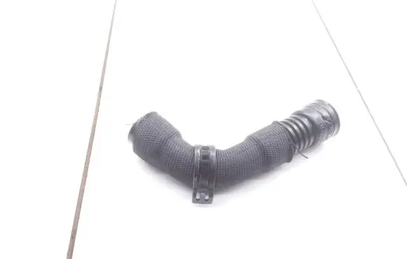 Volkswagen PASSAT B6 Breather hose/pipe 038103493AC 446070601