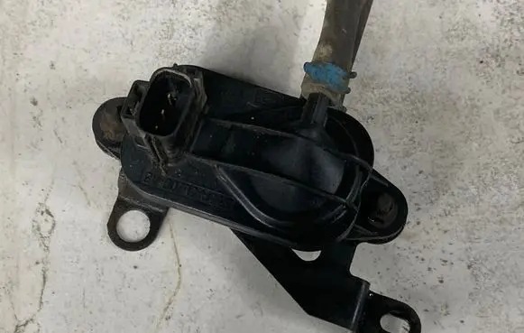 Ford Mondeo MK IV Exhaust gas pressure sensor 3M5A5L200AB