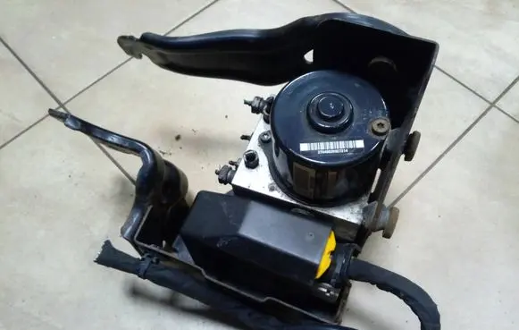Citroen DS3 ABS Pump 9674415980 NE69666