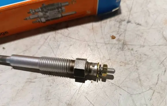 Toyota Corolla E100 Glow plug 0100226242