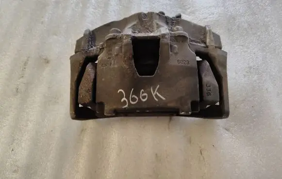 Volvo V60 Front brake caliper 6023