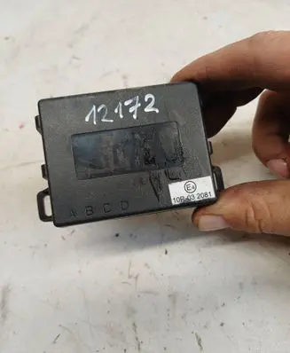 Mazda 5 Parking PDC control unit/module 10R032081 R6J07561
