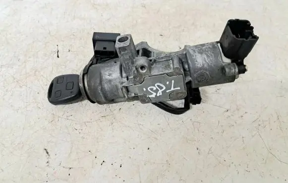 Toyota Avensis T250 Ignition lock