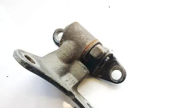 Mitsubishi Colt Front door upper hinge mr959412