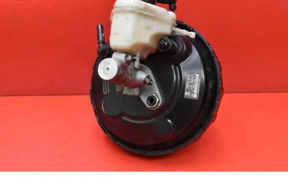 Audi Q7 4L Brake booster 7L8612101D