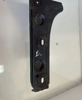Audi A6 S6 C5 4B Front bumper mounting bracket 4B0807284B