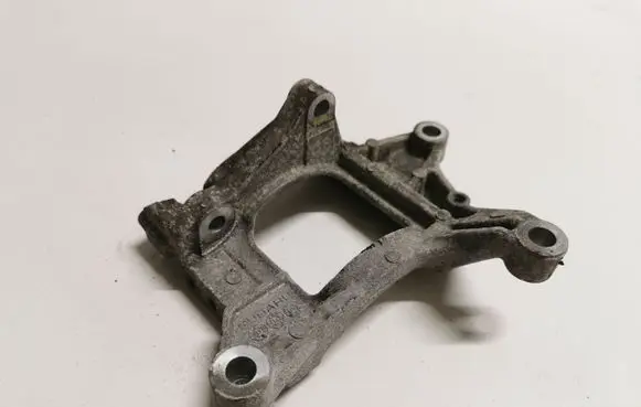 Subaru Outback (BS) Other engine bay part