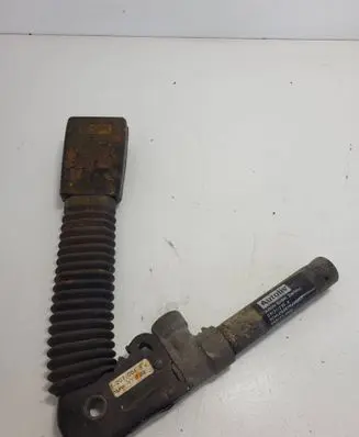 BMW 3 E46 Front seatbelt 8201004